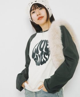 【センスオブプレイス/SENSE OF PLACE by URBAN RESEARCH】の『別注』さらさ*SENSE OF PLACE バイカラーラグランロングTシャツ 人気、トレンドファッション・服の通販 founy(ファニー) ファッション Fashion レディースファッション WOMEN トップス・カットソー Tops/Tshirt シャツ/ブラウス Shirts/Blouses ロング / Tシャツ T-Shirts カーディガン Cardigan スーツ Suit ネイル Nail 別注 Special Order ルーズ Loose ロング Long 冬 Winter A/W・秋冬 Aw・Autumn/Winter・Fw・Fall-Winter おすすめ Recommend 2024年 2024 2024-2025秋冬・A/W Aw/Autumn/Winter/Fw/Fall/2024-2025 |ID:prp329100004190235