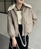 【ゼヴォン/Thevon】の襟ファー中綿合皮ドロストブルゾン 人気、トレンドファッション・服の通販 founy(ファニー) ファッション Fashion レディースファッション WOMEN アウター Coat Outerwear ブルゾン Blouson/Jackets 2024年 2024 2024-2025秋冬・A/W Aw/Autumn/Winter/Fw/Fall/2024-2025 A/W・秋冬 Aw・Autumn/Winter・Fw・Fall-Winter ショート Short シンプル Simple ジャケット Jacket スウェット Sweat フェイクレザー Faux Leather ブルゾン Blouson ポケット Pocket 冬 Winter 秋 Autumn/Fall thumbnail グレージュ|ID: prp329100004193355 ipo3291000000029047848