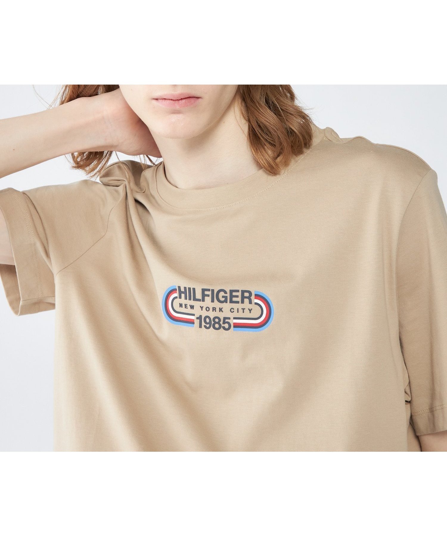 【トミーヒルフィガー/TOMMY HILFIGER】の【オンライン・一部店舗限定】トラックロゴTシャツ インテリア・キッズ・メンズ・レディースファッション・服の通販 founy(ファニー) 　ファッション　Fashion　レディースファッション　WOMEN　トップス・カットソー　Tops/Tshirt　シャツ/ブラウス　Shirts/Blouses　ロング / Tシャツ　T-Shirts　アメリカン　American　クラシック　Classic　シンプル　Simple　ストライプ　Stripe　スマート　Smart　センター　Center　デニム　Denim　人気　Popularity　フィット　Fit　フロント　Front　プリント　Print　メンズ　Mens　モダン　Modern　リラックス　Relax　おすすめ　Recommend　夏　Summer　2024年　2024　2024春夏・S/S　Ss,Spring/Summer,2024　ゴルフ　Golf　ベージュ|ID: prp329100004193759 ipo3291000000029050131