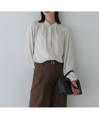 【エヌ ナチュラルビューティーベーシック/N.Natural Beauty basic】のスタンドカラーフロントタックブラウス オフ|ID: prp329100004194775 ipo3291000000029058448