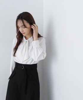 【ナチュラル ビューティー ベーシック/NATURAL BEAUTY BASIC】のデザインボウタイブラウス 人気、トレンドファッション・服の通販 founy(ファニー) ファッション Fashion レディースファッション WOMEN トップス・カットソー Tops/Tshirt シャツ/ブラウス Shirts/Blouses ジャケット Jacket ジョーゼット Georgette ハイネック High Neck リボン Ribbon エレガント 上品 Elegant |ID:prp329100004197042