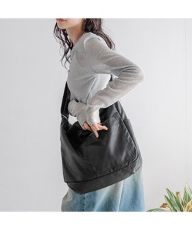 【ローリーズファーム/LOWRYS FARM】の柔らかボディBAG 人気、トレンドファッション・服の通販 founy(ファニー) ファッション Fashion レディースファッション WOMEN バッグ Bag ポケット Pocket |ID:prp329100004197077