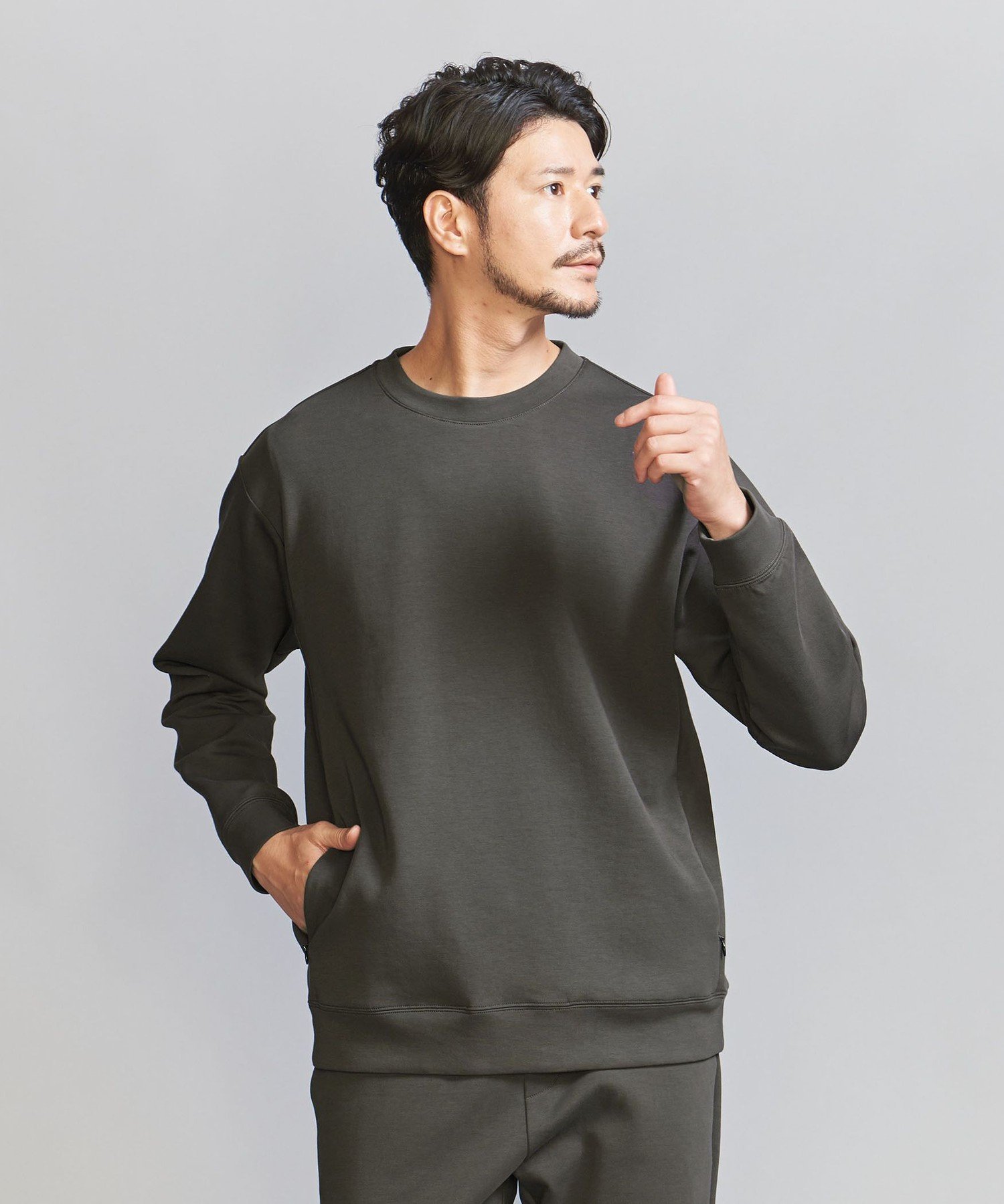 【ビューティ&ユース ユナイテッドアローズ/BEAUTY&YOUTH / UNITED ARROWS / MEN】の【WEB限定 WARDROBE SMART】ダブルニット クルーネック スウェット/セットアップ対応 インテリア・キッズ・メンズ・レディースファッション・服の通販 founy(ファニー) 　ファッション　Fashion　メンズファッション　MEN　セットアップ　Setup/Men　インナー　Inner　カーディガン　Cardigan　スウェット　Sweat　スマート　Smart　スラックス　Slacks　セットアップ　Set Up　ダブル　Double　トレーナー　Trainer　パーカー　Hoodie　ファブリック　Fabric　フィット　Fit　フラット　Flat　ポケット　Pocket　リラックス　Relax　エレガント 上品　Elegant　DK.GRAY|ID: prp329100004197956 ipo3291000000029480698