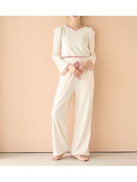 【スナイデル ホーム/SNIDEL HOME】 【SNIDEL HOME * 新木優子】マイクロフリースセットアップ人気、トレンドファッション・服の通販 founy(ファニー) ファッションモデル・俳優・女優 Models 女性 Women 新木優子 Araki Yuko ファッション Fashion レディースファッション WOMEN セットアップ Setup 春 Spring コラボ Collaboration コレクション Collection シャーリング Shirring ショート Short セットアップ Set Up 女優 Actress なめらか Smooth フェミニン Feminine フレア Flare ロング Long 犬 Dog |ID:prp329100004198131