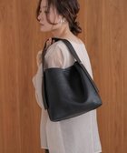 【バブ ブージュルード/Bab Bou Jeloud】のポーチ付きワンハンドルショルダーバッグBAG 人気、トレンドファッション・服の通販 founy(ファニー) ファッション Fashion レディースファッション WOMEN バッグ Bag ポーチ Pouches シンプル Simple スクエア Square ハンカチ Handkerchief ポーチ Pouch リボン Ribbon 財布 Wallet thumbnail BLACK|ID: prp329100004198511 ipo3291000000029086094