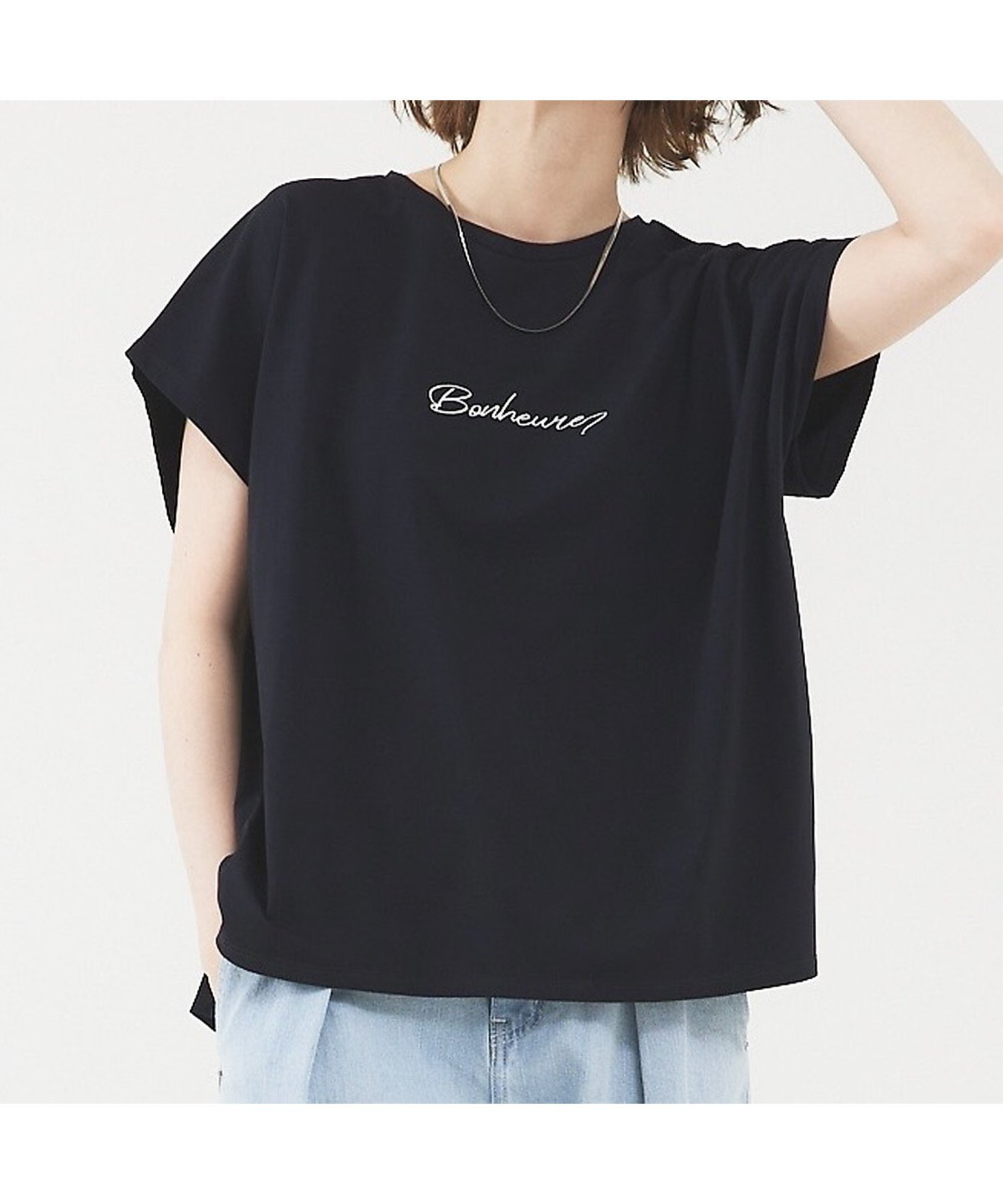 【アバハウスマヴィ/abahouse mavie】の刺繍ロゴTシャツ インテリア・キッズ・メンズ・レディースファッション・服の通販 founy(ファニー) 　ファッション　Fashion　レディースファッション　WOMEN　トップス・カットソー　Tops/Tshirt　シャツ/ブラウス　Shirts/Blouses　ロング / Tシャツ　T-Shirts　インナー　Inner　ジャケット　Jacket　ボトム　Bottom　ロング　Long　ワイド　Wide　夏　Summer　ダークネイビー|ID: prp329100004200770 ipo3291000000029103273