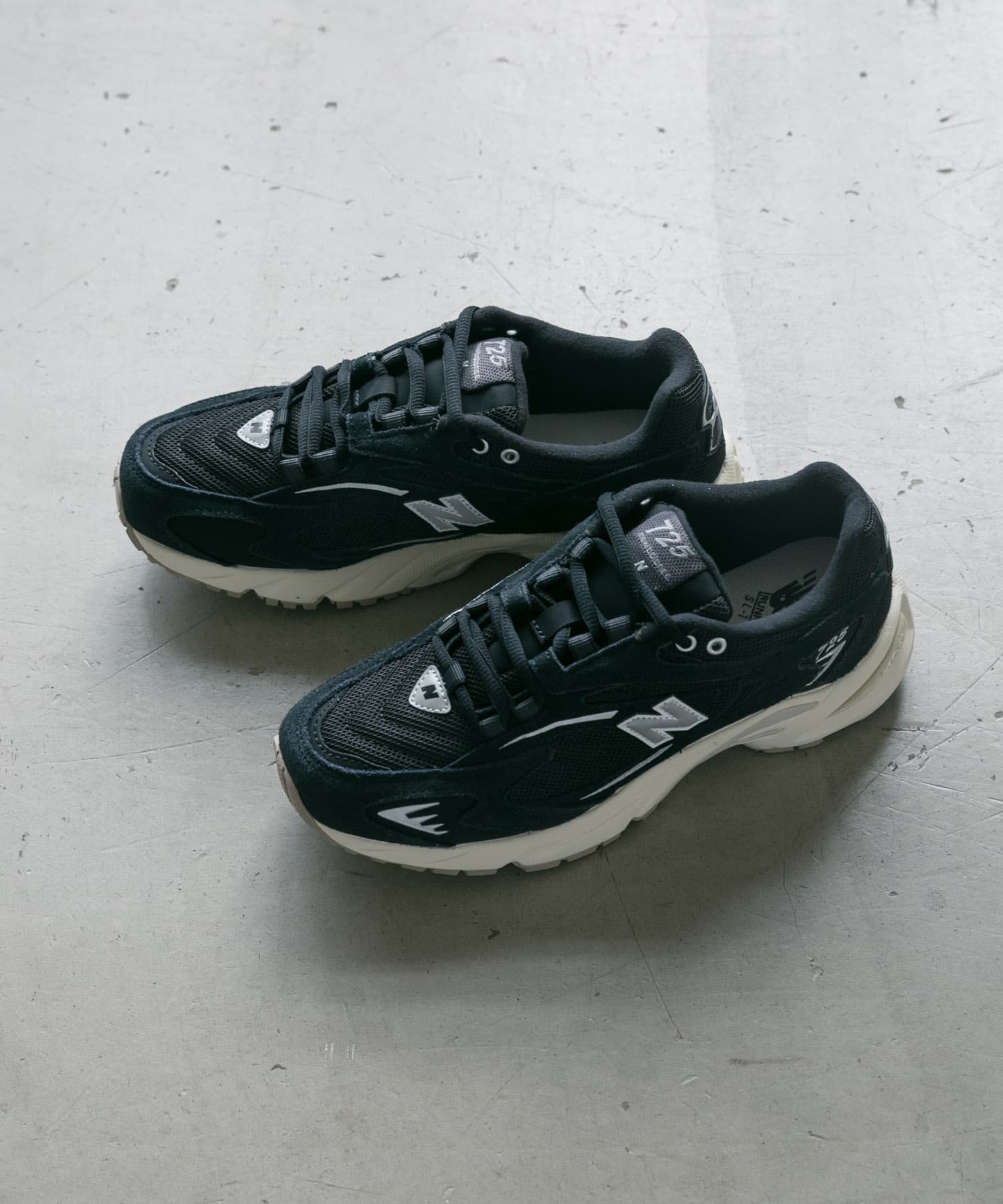 【アーバンリサーチ/URBAN RESEARCH】の『一部WEB限定カラー』NEW BALANCE ML725 インテリア・キッズ・メンズ・レディースファッション・服の通販 founy(ファニー) 　ファッション　Fashion　レディースファッション　WOMEN　クッション　Cushion　クラシカル　Classical　シューズ　Shoes　スエード　Suede　スポーツ　Sports　スポーティ　Sporty　バランス　Balance　ボストン　Boston　ミックス　Mix　メッシュ　Mesh　ランニング　Running　冬　Winter　A/W・秋冬　Aw・Autumn/Winter・Fw・Fall-Winter　2024年　2024　2024-2025秋冬・A/W　Aw/Autumn/Winter/Fw/Fall/2024-2025　BB|ID: prp329100004201249 ipo3291000000029108378