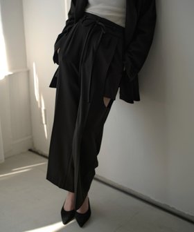 【ミエリインヴァリアント/MIELIINVARIANT】のSoft Warm Hole Slacks 人気、トレンドファッション・服の通販 founy(ファニー) ファッション Fashion レディースファッション WOMEN ショート Short ストレッチ Stretch スラックス Slacks セットアップ Set Up 夏 Summer |ID:prp329100004201623