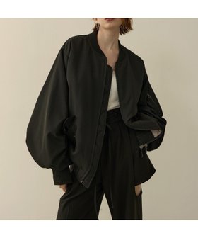 【ミエリインヴァリアント/MIELIINVARIANT】のMarshmallow Smooth MA-1 人気、トレンドファッション・服の通販 founy(ファニー) ファッション Fashion レディースファッション WOMEN アウター Coat Outerwear MA-1 MA-1 ギャザー Gather スタイリッシュ Stylish スリーブ Sleeve バランス Balance バルーン Balloon フォルム Form 夏 Summer 軽量 Lightweight |ID:prp329100004202000