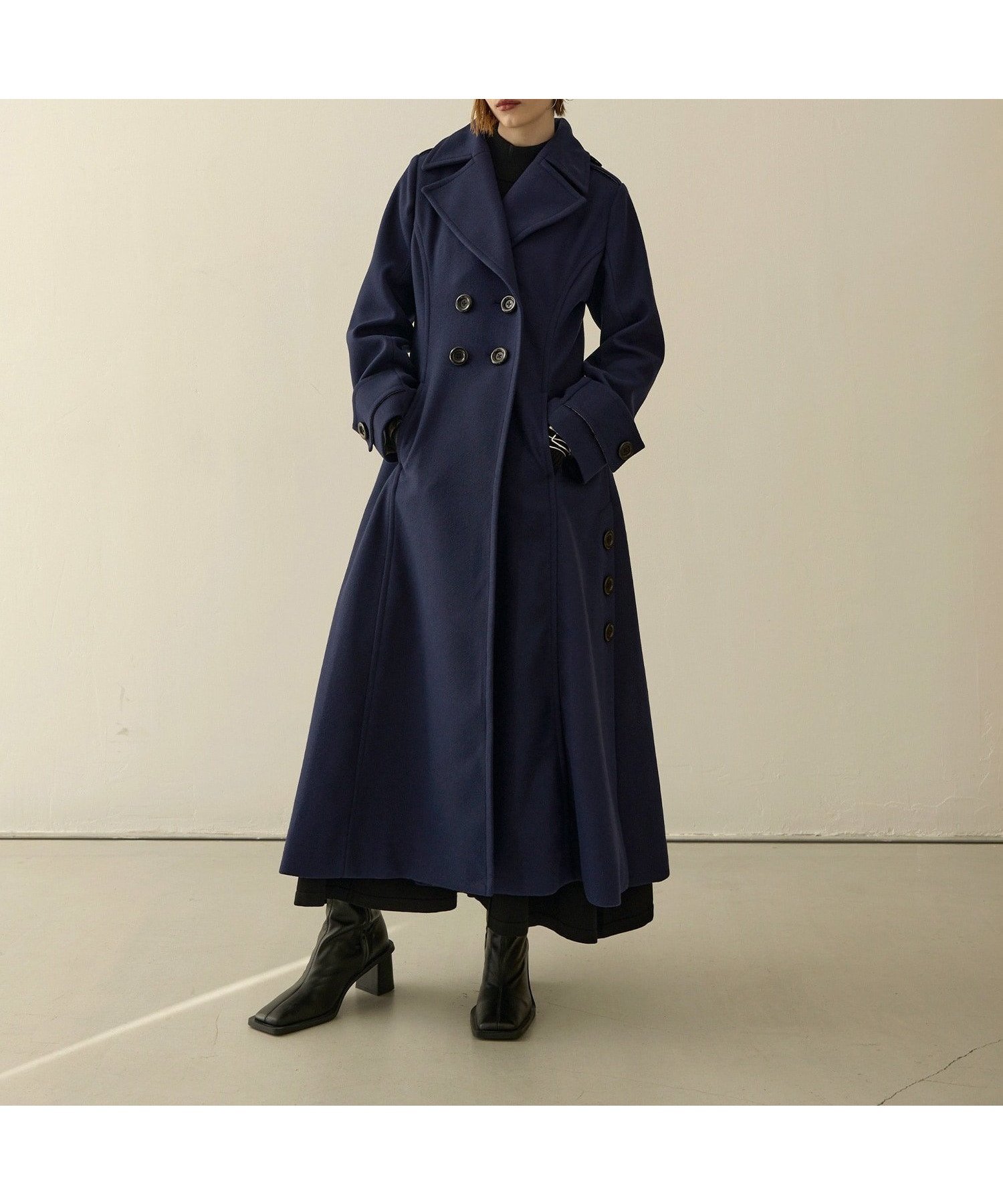 【ミエリインヴァリアント/MIELIINVARIANT】のHybrid Flare Slit Coat インテリア・キッズ・メンズ・レディースファッション・服の通販 founy(ファニー) 　ファッション　Fashion　レディースファッション　WOMEN　アウター　Coat Outerwear　コート　Coats　切替　Switching　スリット　Slit　バランス　Balance　フレア　Flare　夏　Summer　MID BLUE|ID: prp329100004202003 ipo3291000000029112049