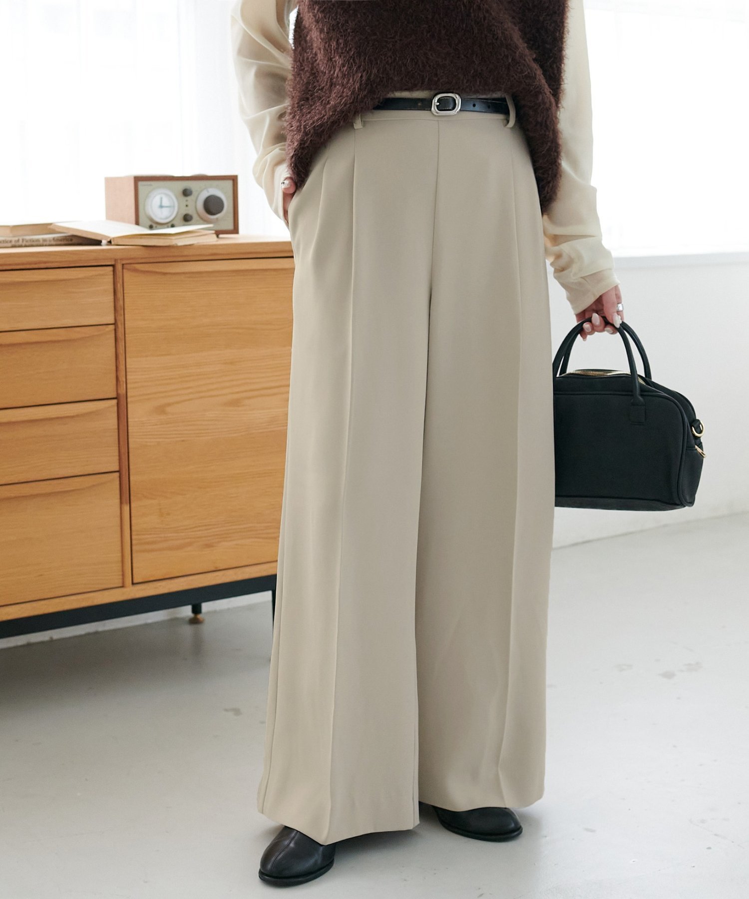 【ディスコート/Discoat】のよくばり2タックワイドパンツ インテリア・キッズ・メンズ・レディースファッション・服の通販 founy(ファニー) ファッション Fashion レディースファッション Fashion for Women パンツ Pants & Trousers センター Center, Center Line ポケット Pocket, Pocket Detail おすすめ Recommended / Our Picks エクリュ|ID: prp329100004202775 ipo3291000000034568376