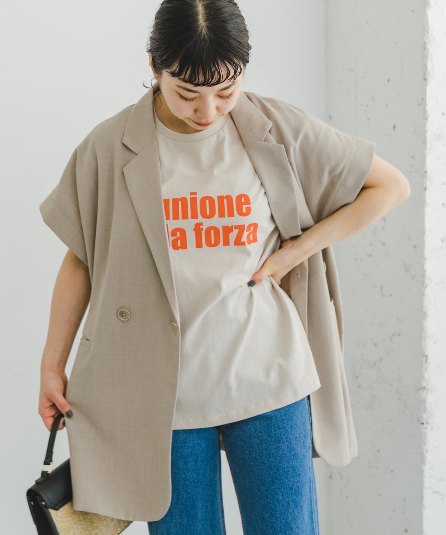 【その他のブランド/Other】のロゴハンソデTシャツ インテリア・キッズ・メンズ・レディースファッション・服の通販 founy(ファニー) 　ファッション　Fashion　レディースファッション　WOMEN　トップス・カットソー　Tops/Tshirt　シャツ/ブラウス　Shirts/Blouses　ロング / Tシャツ　T-Shirts　2024年　2024　2024春夏・S/S　Ss,Spring/Summer,2024　S/S・春夏　Ss・Spring/Summer　イタリア　Italy　インナー　Inner　キャミワンピース　Cami Dress　フロント　Front　プリント　Print　ベーシック　Basic　ボトム　Bottom　夏　Summer　L.GREGE|ID: prp329100004203772 ipo3291000000029474481