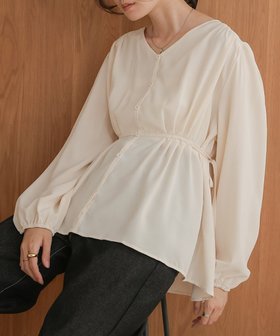 【バブ ブージュルード/Bab Bou Jeloud】のタックリボンブラウス 人気、トレンドファッション・服の通販 founy(ファニー) ファッション Fashion レディースファッション WOMEN トップス・カットソー Tops/Tshirt シャツ/ブラウス Shirts/Blouses ギャザー Gather スラックス Slacks ドレープ Drape ハーフ Half フェミニン Feminine フロント Front リボン Ribbon リラックス Relax |ID:prp329100004203986