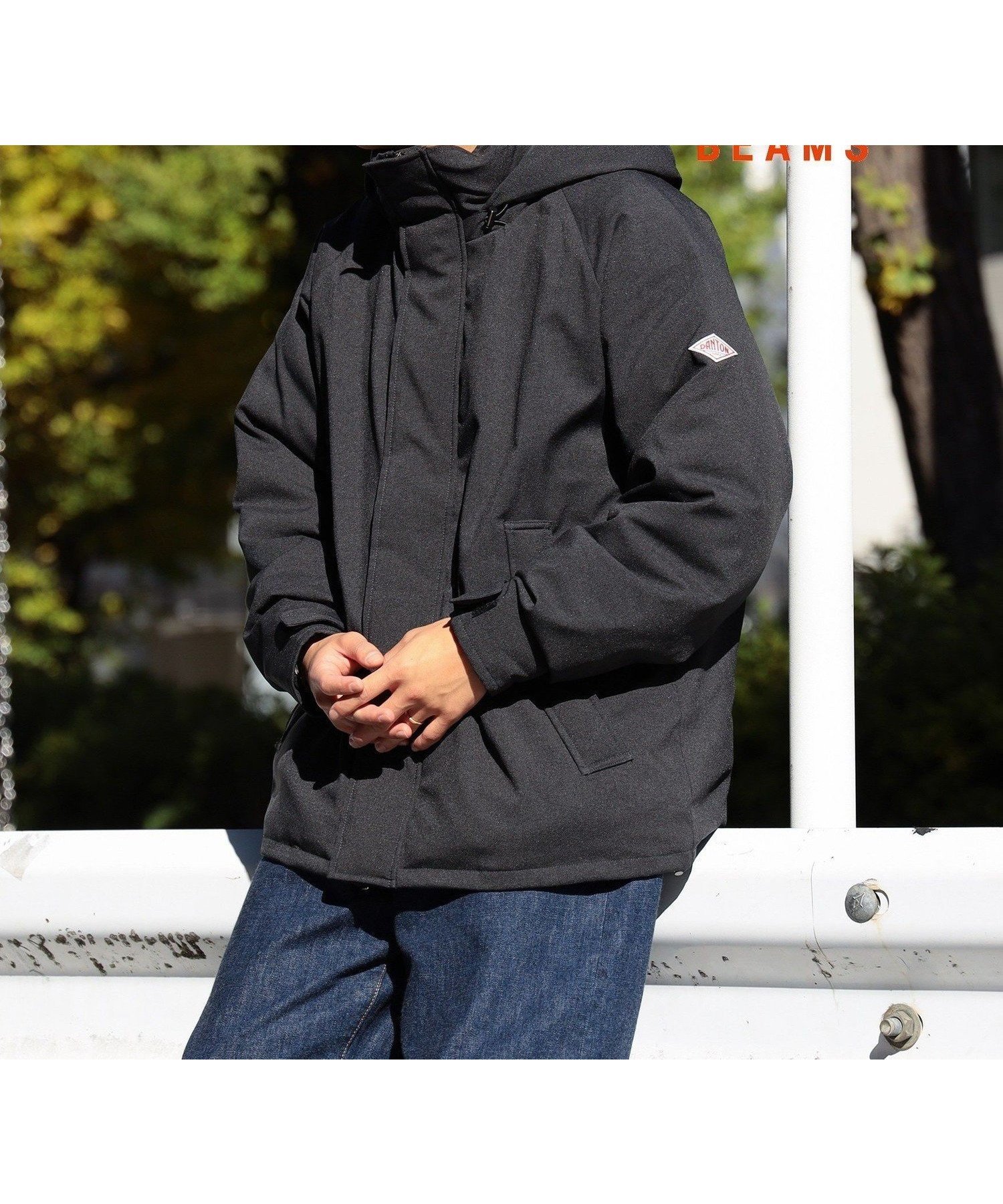 【ビームス/BEAMS / MEN】の【BEAMS限定モデル・サイズ比較画像あり】DANTON * BEAMS / 別注 Down Army Hooded Jacket ダントン ダウン インテリア・キッズ・メンズ・レディースファッション・服の通販 founy(ファニー) 　ファッション　Fashion　メンズファッション　MEN　スタイリッシュ　Stylish　スリーブ　Sleeve　ダウン　Down　フロント　Front　ポケット　Pocket　ミリタリー　Military　エレガント 上品　Elegant　人気　Popularity　別注　Special Order　CHARCOAL|ID: prp329100004206167 ipo3291000000029526658