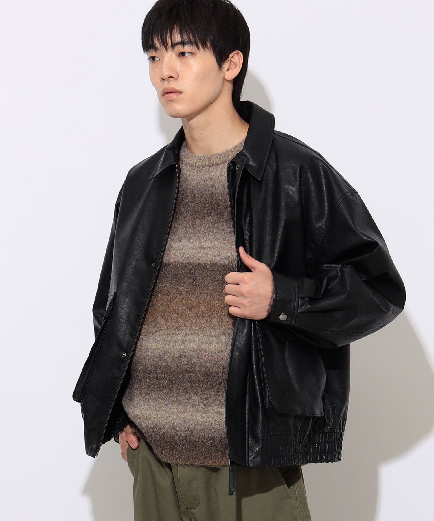 【ビームス ハート/BEAMS HEART / MEN】の【10%OFFアウターフェア対象～11/28 23 59まで!!】フェイクレザー クラシック ブルゾン インテリア・キッズ・メンズ・レディースファッション・服の通販 founy(ファニー) 　ファッション　Fashion　メンズファッション　MEN　アウター　Coats Outerwear/Men　ブルゾン　Blouson/Jackets　インナー　Inner　カフス　Cuffs　クラシック　Classic　軽量　Lightweight　シャーリング　Shirring　スウェット　Sweat　デニム　Denim　トレンド　Trend　ビッグ　Big　フェイクレザー　Faux Leather　ブルゾン　Blouson　ミリタリー　Military　リアル　Real　エレガント 上品　Elegant　BLACK|ID: prp329100004206219 ipo3291000000029533661