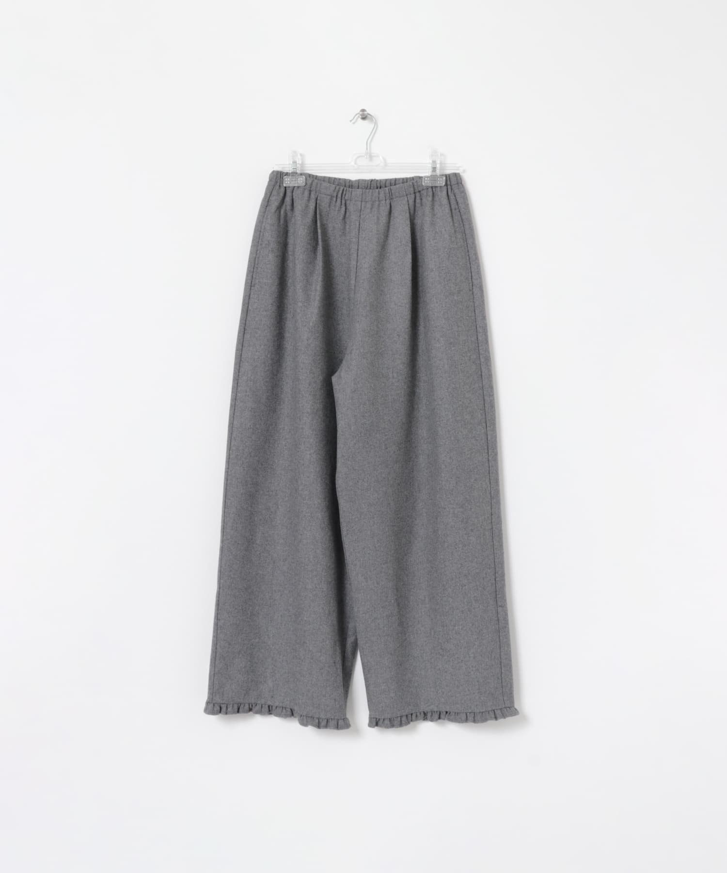 【ラート/LAATO】のwool easy frill pants 人気、トレンドファッション・服の通販 founy(ファニー) 　ファッション　Fashion　レディースファッション　WOMEN　パンツ　Pants　2024年　2024　2024-2025秋冬・A/W　Aw/Autumn/Winter/Fw/Fall/2024-2025　A/W・秋冬　Aw・Autumn/Winter・Fw・Fall-Winter　冬　Winter　なめらか　Smooth　センター　Center　トレンド　Trend　フリル　Frills　フロント　Front　リラックス　Relax　 other-1|ID: prp329100004208384 ipo3291000000029165394