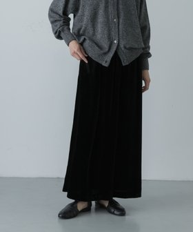 【かぐれ/kagure / URBAN RESEARCH】のレーヨンシルクベルベットスカート 人気、トレンドファッション・服の通販 founy(ファニー) ファッション Fashion レディースファッション WOMEN スカート Skirt オケージョン Occasion シルク Silk ストレート Straight スニーカー Sneakers セットアップ Set Up ドレープ Drape ベルベット Velvet ポケット Pocket 冬 Winter A/W・秋冬 Aw・Autumn/Winter・Fw・Fall-Winter おすすめ Recommend 2024年 2024 エレガント 上品 Elegant 2024-2025秋冬・A/W Aw/Autumn/Winter/Fw/Fall/2024-2025 |ID:prp329100004208483