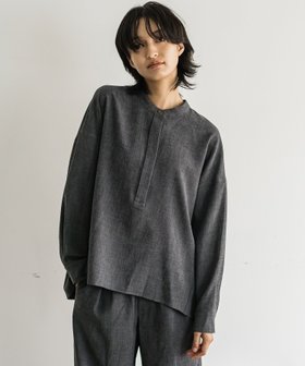 【メイソングレイ/MAYSON GREY】のDRY MELANGE千鳥ブラウス≪洗濯機で洗える≫ 人気、トレンドファッション・服の通販 founy(ファニー) ファッション Fashion レディースファッション WOMEN トップス・カットソー Tops/Tshirt シャツ/ブラウス Shirts/Blouses アンティーク Antique 洗える Washable カフス Cuffs スキッパー Skipper ストレッチ Stretch セットアップ Set Up パターン Pattern フォルム Form プリーツ Pleats ヘムライン Hemline ワイド Wide |ID:prp329100004211508