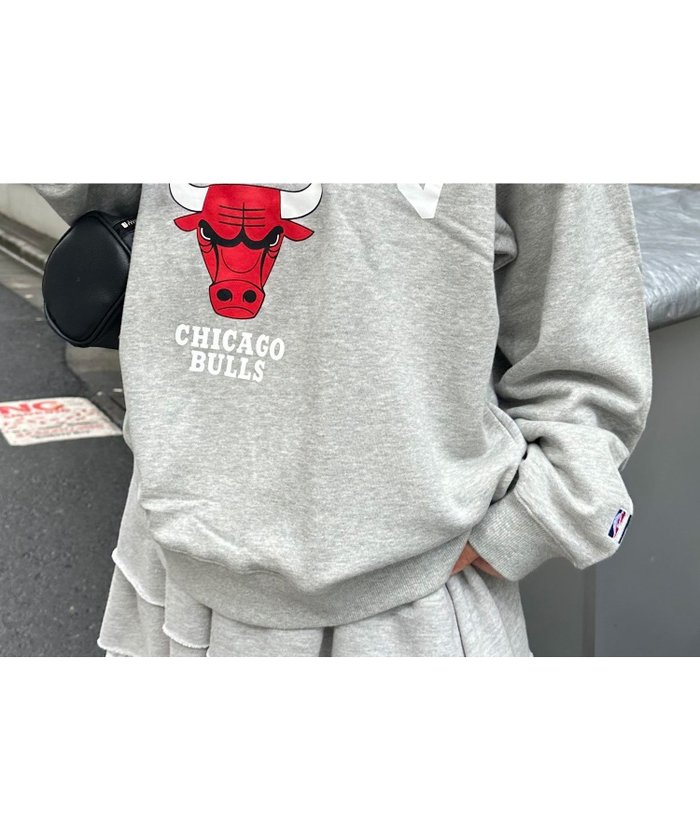 【パルグループ/PAL GROUP】の【Ciaopanic】【NBA】別注ロゴスウェット インテリア・キッズ・メンズ・レディースファッション・服の通販 founy(ファニー) https://founy.com/ ファッション Fashion レディースファッション WOMEN トップス・カットソー Tops/Tshirt パーカ Sweats スウェット Sweat おすすめ Recommend インナー Inner カーゴパンツ Cargo Pants スウェット Sweat デニム Denim ワイド Wide 人気 Popularity 別注 Special Order |ID: prp329100004211560 ipo3291000000029328076