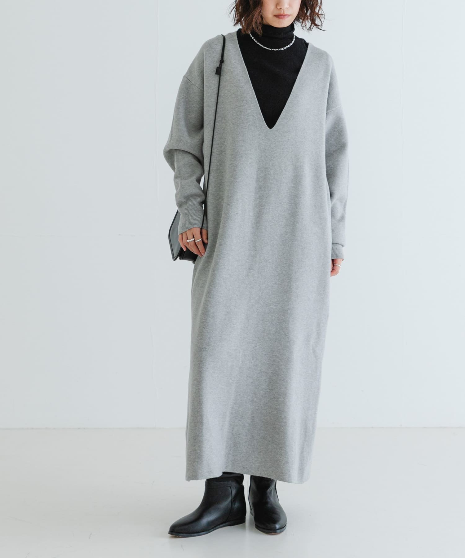 【アーバンリサーチ/URBAN RESEARCH】の深Vネックニットワンピース 人気、トレンドファッション・服の通販 founy(ファニー) 　ファッション　Fashion　レディースファッション　WOMEN　ワンピース　Dress　ニットワンピース　Knit Dresses　2024年　2024　2024-2025秋冬・A/W　Aw/Autumn/Winter/Fw/Fall/2024-2025　A/W・秋冬　Aw・Autumn/Winter・Fw・Fall-Winter　冬　Winter　おすすめ　Recommend　インナー　Inner　シアー　Sheer　ジャケット　Jacket　デコルテ　Decolletage　ベーシック　Basic　 other-1|ID: prp329100004213053 ipo3291000000029998706