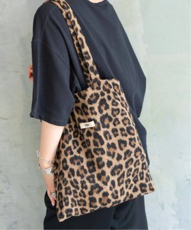 【スピック&スパン/Spick & Span】の《WEB限定追加 》Uhr / ウーア * Spick Span 別注LEOPARD Tote Bag 人気、トレンドファッション・服の通販 founy(ファニー) ファッション Fashion レディースファッション WOMEN バッグ Bag スパンコール Sequins 別注 Special Order |ID:prp329100004214686