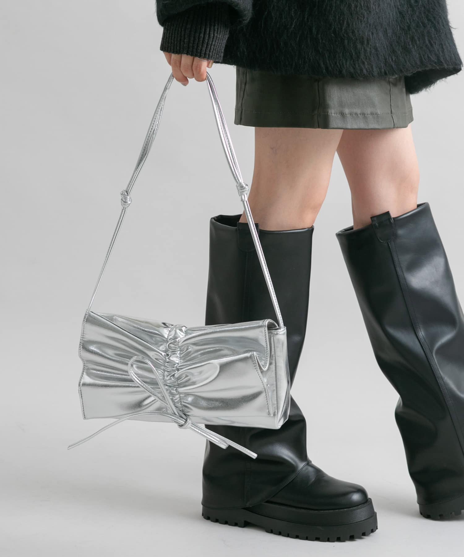 【ケービーエフ/KBF / URBAN RESEARCH】のリボンギャザーBAG 人気、トレンドファッション・服の通販 founy(ファニー) 　ファッション　Fashion　レディースファッション　WOMEN　バッグ　Bag　2024年　2024　2024-2025秋冬・A/W　Aw/Autumn/Winter/Fw/Fall/2024-2025　A/W・秋冬　Aw・Autumn/Winter・Fw・Fall-Winter　冬　Winter　ギャザー　Gather　ショルダー　Shoulder　フラップ　Flap　ベーシック　Basic　リボン　Ribbon　 other-1|ID: prp329100004215563 ipo3291000000029469821