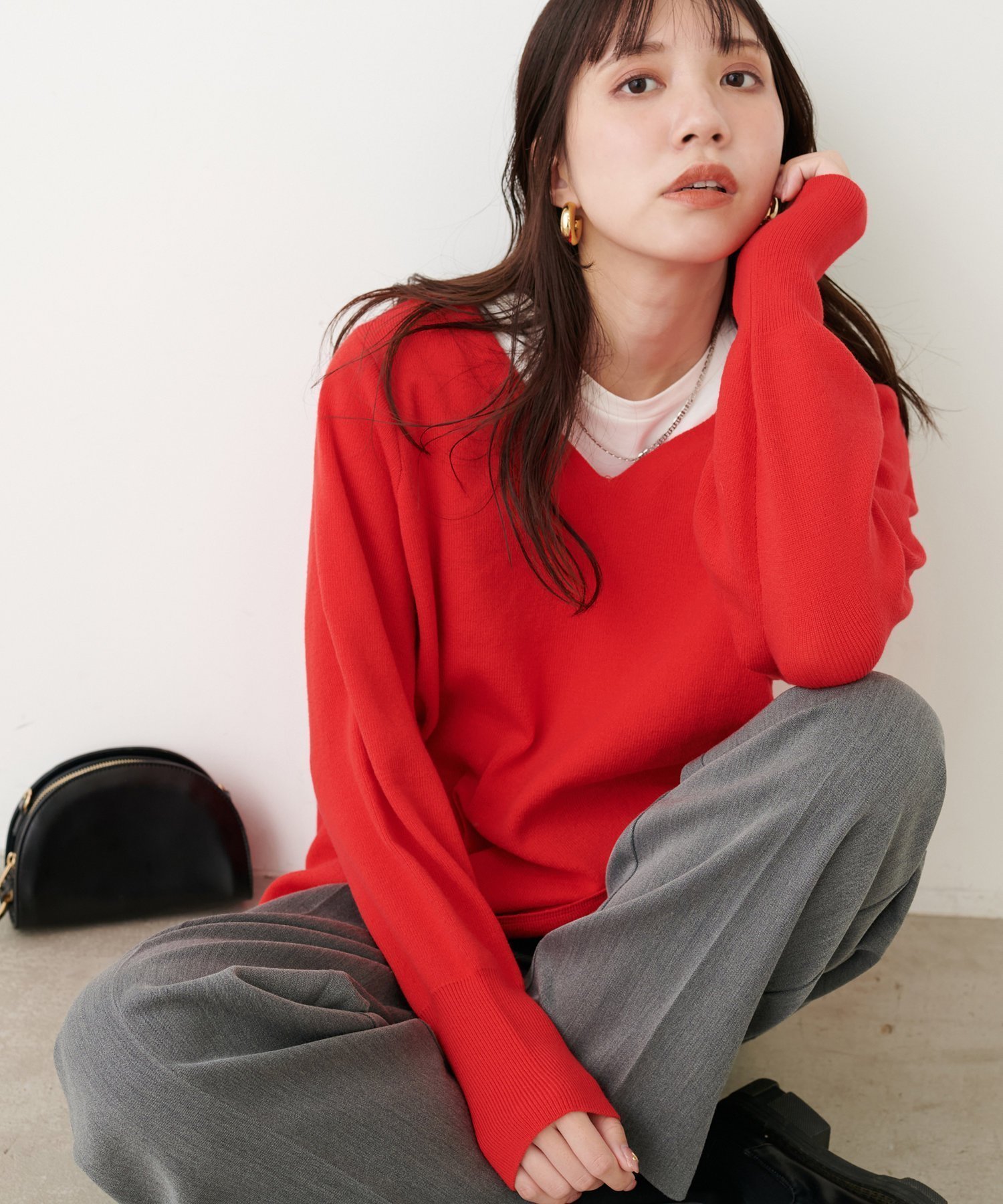 【ナチュラルクチュール/natural couture】の【ako】骨ストさんのVネックニット 人気、トレンドファッション・服の通販 founy(ファニー) 　ファッション　Fashion　レディースファッション　WOMEN　トップス・カットソー　Tops/Tshirt　ニット　Knit Tops　Vネック　V-Neck　オレンジ　Orange　ショルダー　Shoulder　ストレート　Straight　スラックス　Slacks　デコルテ　Decolletage　デニム　Denim　フィット　Fit　ベーシック　Basic　ボトム　Bottom　ラウンド　Round　リブニット　Rib Knit　ルーズ　Loose　おすすめ　Recommend　2024年　2024　2024-2025秋冬・A/W　Aw/Autumn/Winter/Fw/Fall/2024-2025　 other-1|ID: prp329100004221793 ipo3291000000029532948