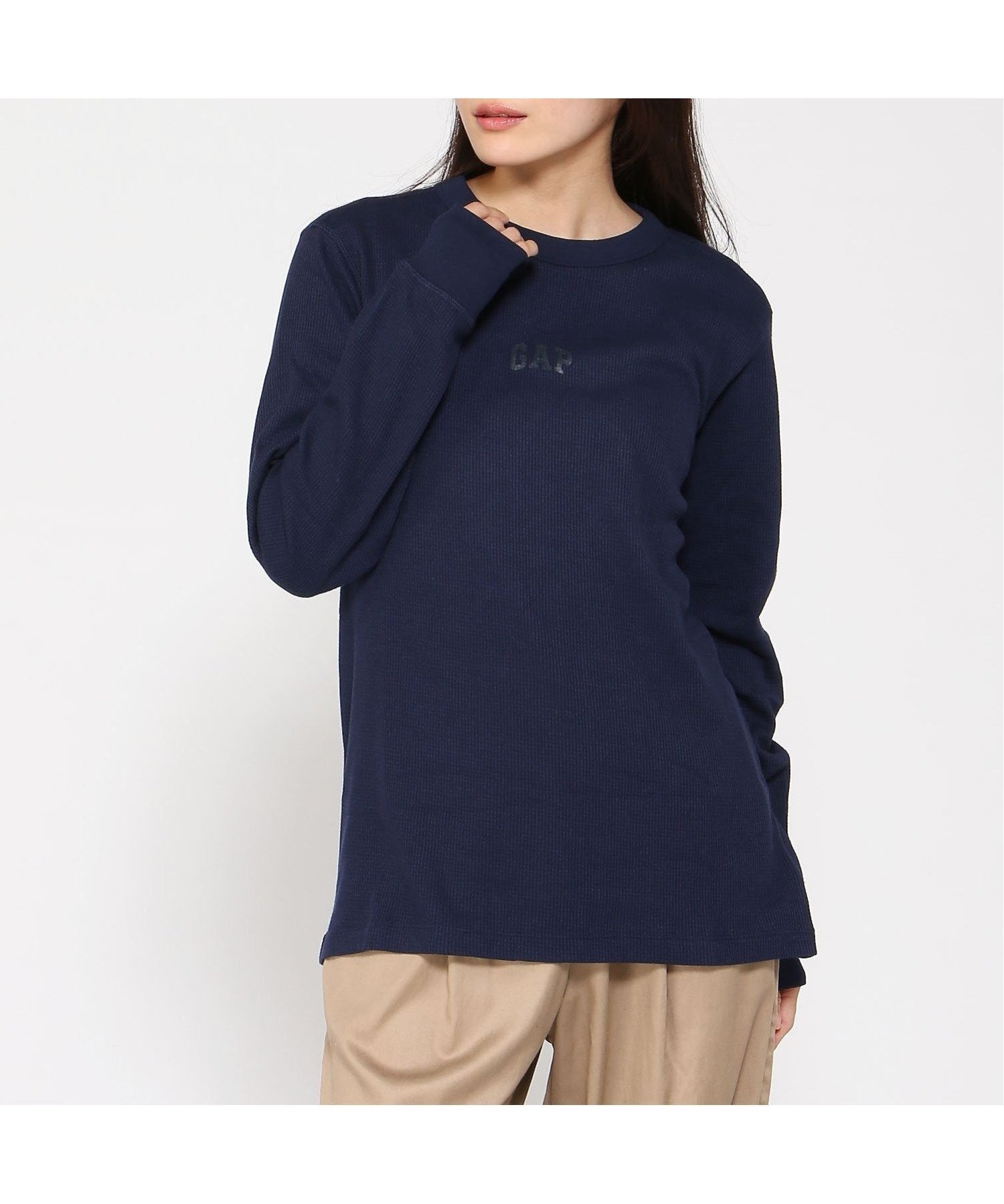 【ギャップ/GAP】のGAPロゴ ワッフルニットTシャツ インテリア・キッズ・メンズ・レディースファッション・服の通販 founy(ファニー) 　ファッション　Fashion　レディースファッション　WOMEN　トップス・カットソー　Tops/Tshirt　ニット　Knit Tops　シャツ/ブラウス　Shirts/Blouses　ロング / Tシャツ　T-Shirts　ストレート　Straight　フィット　Fit　フロント　Front　リラックス　Relax　ワッフル　Waffle　長袖　Long Sleeve　NAVY_UNIFORM|ID: prp329100004222071 ipo3291000000029265190