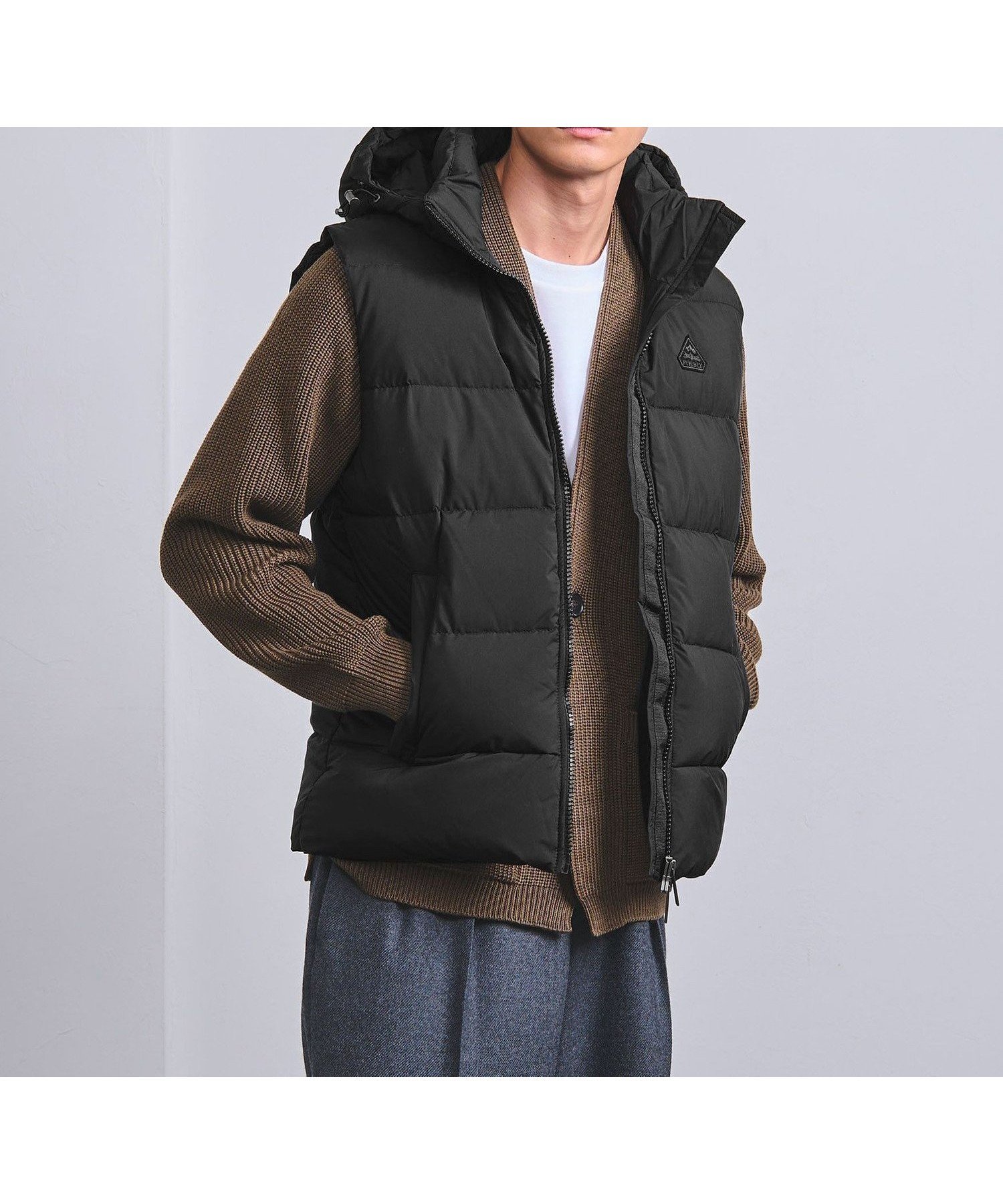 【ユナイテッドアローズ/UNITED ARROWS / MEN】の【別注】 PYRENEX SPOUTNIC MINI RIP STOP2 VEST/スプートニック ミニ リップストップ ベスト/ダウンベスト インテリア・キッズ・メンズ・レディースファッション・服の通販 founy(ファニー) 　ファッション　Fashion　メンズファッション　MEN　キルト　Quilt　シンプル　Simple　スウェット　Sweat　ダウン　Down　ピーチ　Peach　フェザー　Feather　フランス　France　ベスト　Vest　別注　Special Order　ミドル　Middle　リップ　Lip　おすすめ　Recommend　BLACK|ID: prp329100004224668 ipo3291000000029539088