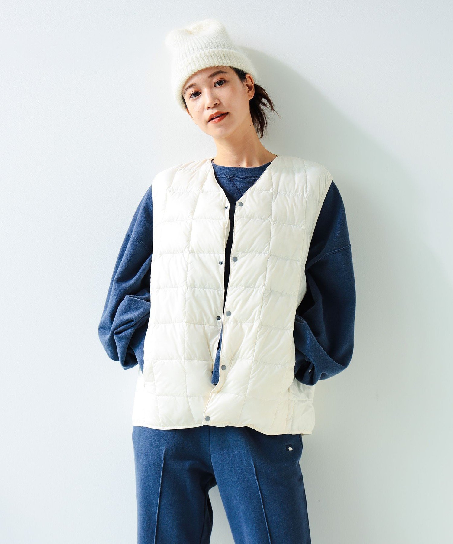 【ビーミングライフストアバイビームス/B:MING LIFE STORE by BEAMS】のTAION / インナーダウン ベスト(M~XL) インテリア・キッズ・メンズ・レディースファッション・服の通販 founy(ファニー) 　ファッション　Fashion　レディースファッション　WOMEN　アウター　Coat Outerwear　トップス・カットソー　Tops/Tshirt　ベスト/ジレ　Gilets/Vests　インナー　Inner　キルト　Quilt　シャツワンピ　Shirt Dress　シンプル　Simple　スクエア　Square　タフタ　Taffeta　ダウン　Down　定番　Standard　バランス　Balance　パーカー　Hoodie　ベスト　Vest　おすすめ　Recommend　エレガント 上品　Elegant　OFF_WHITE|ID: prp329100004231708 ipo3291000000029459951