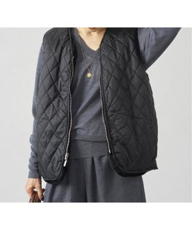 【イエナ/IENA】 Barbour/バブアー QUILTED FUR GILET ベスト LGI0180人気、トレンドファッション・服の通販 founy(ファニー) ファッション Fashion レディースファッション WOMEN アウター Coat Outerwear トップス・カットソー Tops/Tshirt ベスト/ジレ Gilets/Vests キルティング Quilting ジャケット Jacket ダイヤモンド Diamond フェイクファー Faux Fur ベスト Vest ライナー Liner リバーシブル Reversible |ID:prp329100004232844