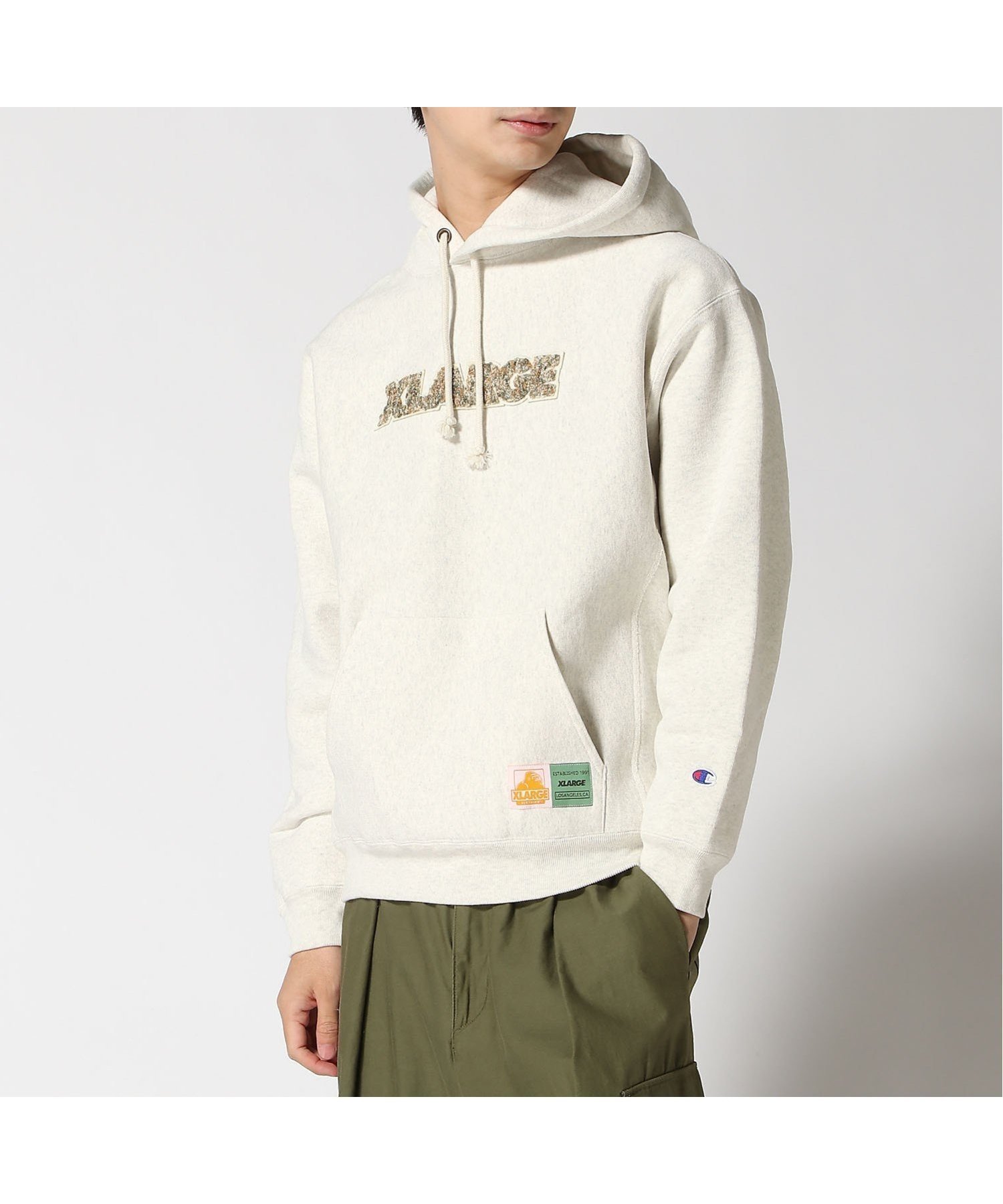 【エクストララージ/XLARGE】のXLARGExChampion REVERSE WEAVE PULLOVER HOODED SWEAT SHIRT 人気、トレンドファッション・服の通販 founy(ファニー) 　ファッション　Fashion　レディースファッション　WOMEN　トップス・カットソー　Tops/Tshirt　シャツ/ブラウス　Shirts/Blouses　パーカ　Sweats　ロング / Tシャツ　T-Shirts　プルオーバー　Pullover　スウェット　Sweat　スタンダード　Standard　ニューヨーク　New York　パッチ　Patch　フロント　Front　ベーシック　Basic　ミックス　Mix　 other-1|ID: prp329100004241847 ipo3291000000029422799