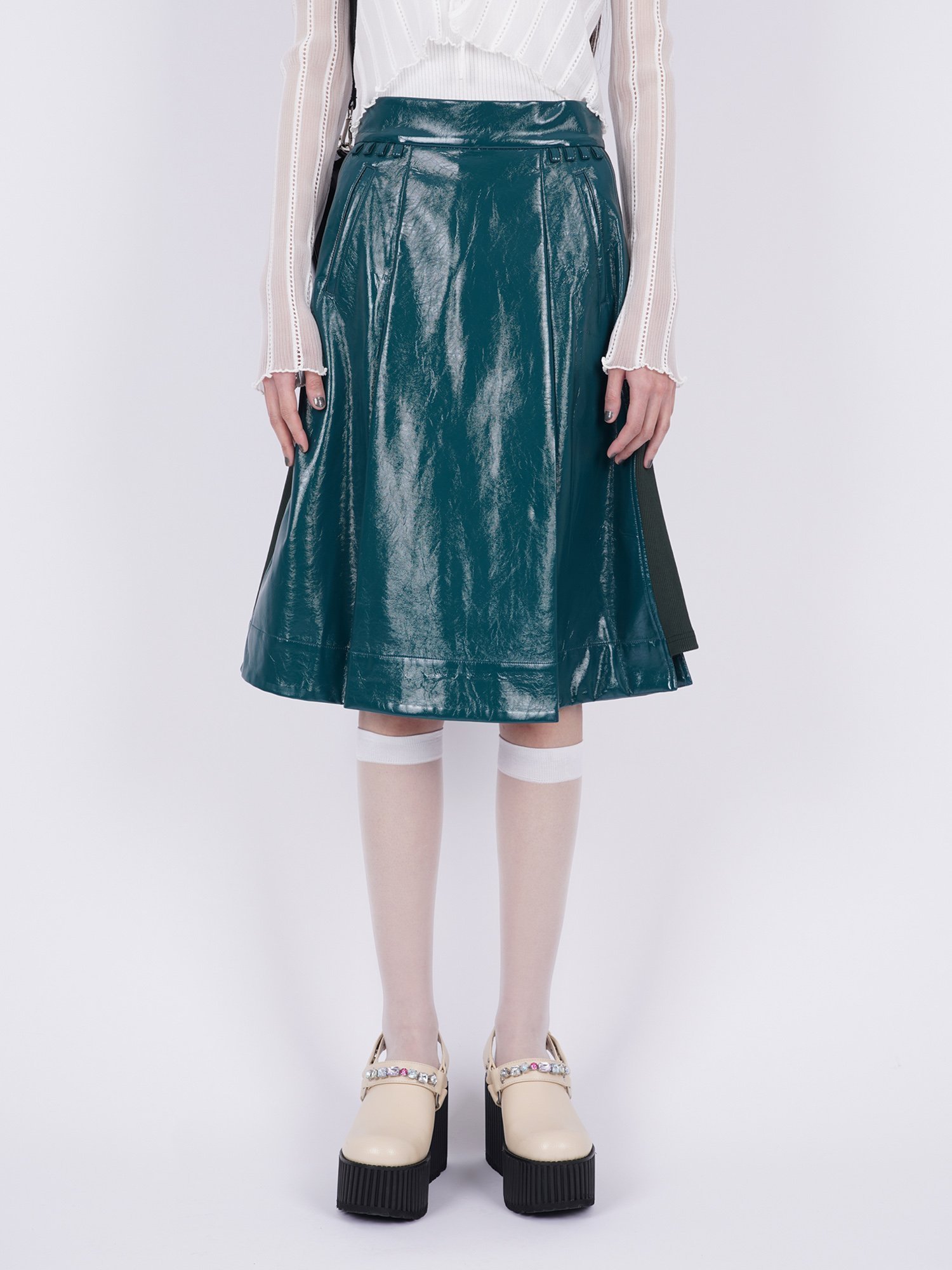 【パメオ ポーズ/PAMEO POSE】のEcoleather Docking Skirt インテリア・キッズ・メンズ・レディースファッション・服の通販 founy(ファニー) 　ファッション　Fashion　レディースファッション　WOMEN　スカート　Skirt　コンビ　Combination　スウェット　Sweat　チャーム　Charm　ループ　Loop　再入荷　Restock/Back In Stock/Re Arrival　グリーン|ID: prp329100004243762 ipo3291000000029441162