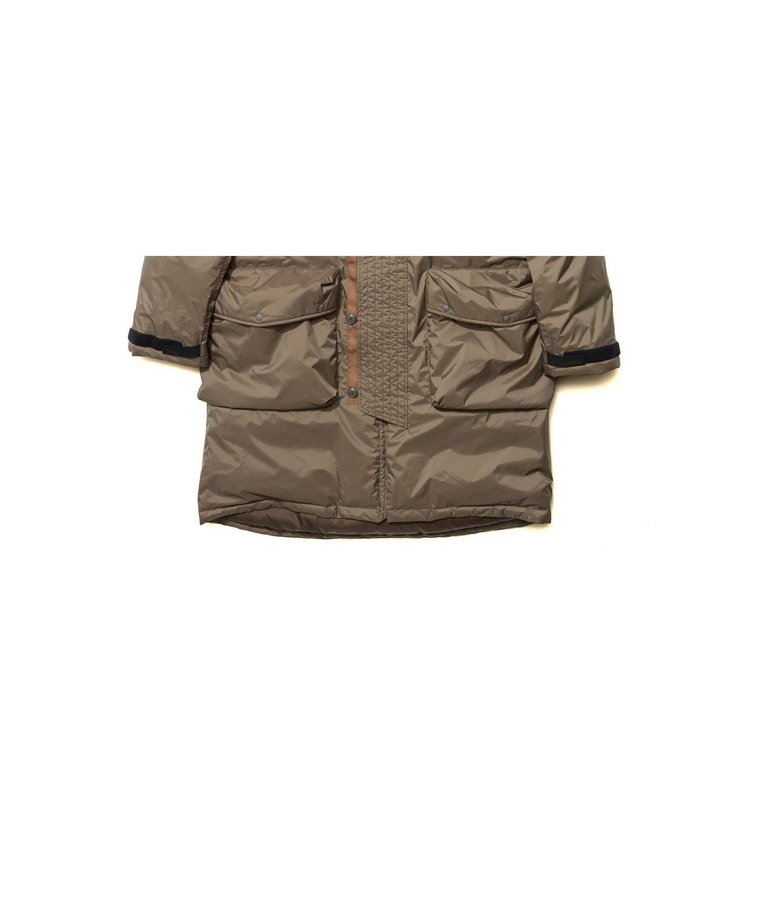 【その他のブランド/Other】のAURORA TEX DOWN FIELD HALF COAT(MEN) インテリア・キッズ・メンズ・レディースファッション・服の通販 founy(ファニー) 　ファッション　Fashion　メンズファッション　MEN　アウター　Coats Outerwear/Men　アウトドア　Outdoor　ジャケット　Jacket　スタイリッシュ　Stylish　スラックス　Slacks　財布　Wallet　ダウン　Down　デニム　Denim　ハーフ　Half　ファブリック　Fabric　フロント　Front　ポケット　Pocket　ミドル　Middle　ミリタリー　Military　メンズ　Mens　M.GRY|ID: prp329100004244506 ipo3291000000029494762