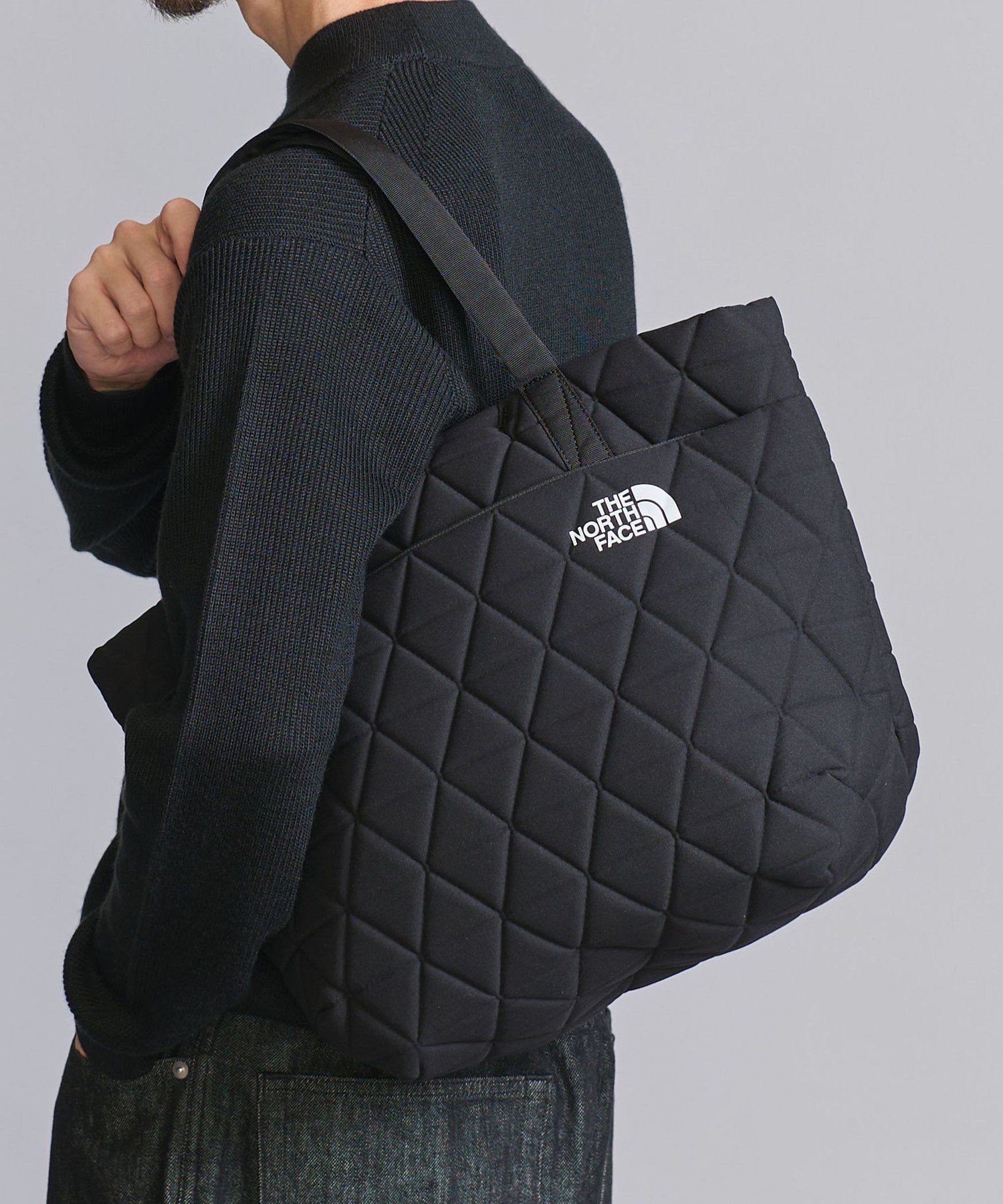 【ビューティ&ユース ユナイテッドアローズ/BEAUTY&YOUTH / UNITED ARROWS / MEN】のTHE NORTH FACE ジオフェイス トート -13インチノートPC対応- 人気、トレンドファッション・服の通販 founy(ファニー) 　ファッション　Fashion　メンズファッション　MEN　アウトドア　Outdoor　アクセサリー　Accessories　クッション　Cushion　シンプル　Simple　スタイリッシュ　Stylish　スマート　Smart　スリーブ　Sleeve　スーツ　Suit　フロント　Front　ベスト　Vest　ポケット　Pocket　ラップ　Wrap　ビジネス 仕事 通勤　Business　 other-1|ID: prp329100004248373 ipo3291000000029481460