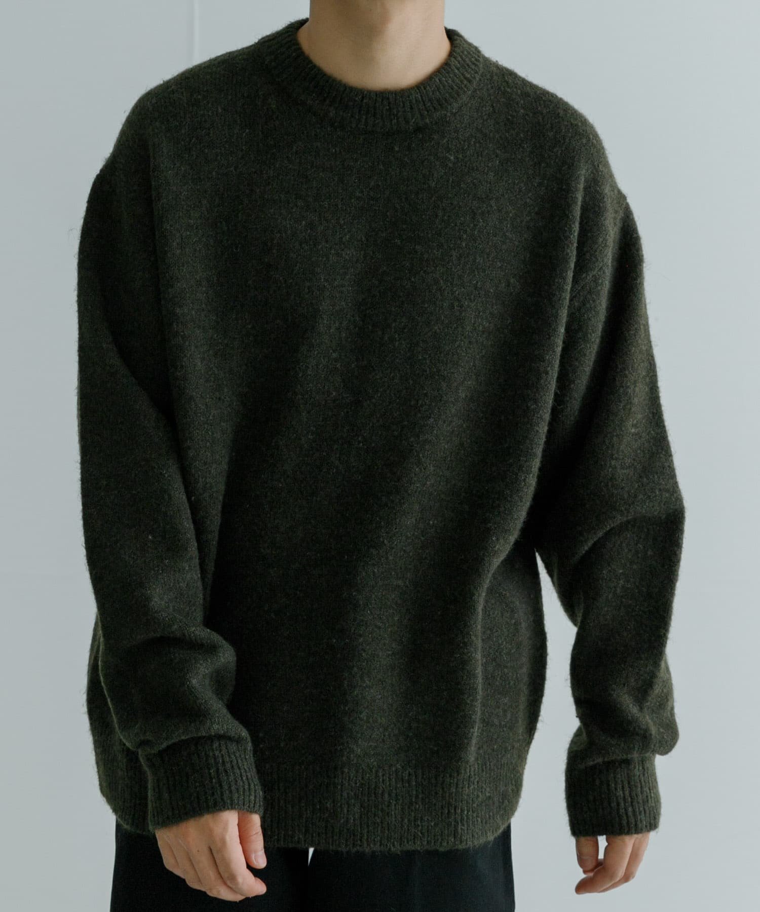 【アーバンリサーチ/URBAN RESEARCH / MEN】の『UR GREEN』CREW NECK KNIT インテリア・キッズ・メンズ・レディースファッション・服の通販 founy(ファニー) 　ファッション　Fashion　メンズファッション　MEN　2024年　2024　2024-2025秋冬・A/W　Aw/Autumn/Winter/Fw/Fall/2024-2025　A/W・秋冬　Aw・Autumn/Winter・Fw・Fall-Winter　冬　Winter　ショルダー　Shoulder　シンプル　Simple　ジャケット　Jacket　スラックス　Slacks　デニム　Denim　ドロップ　Drop　ベーシック　Basic　ルーズ　Loose　エレガント 上品　Elegant　軽量　Lightweight　KHAKI|ID: prp329100004249699 ipo3291000000029492771