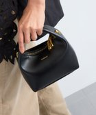 【バンヤードストーム/BARNYARDSTORM】のSINBONO / 2WAYショルダーBAG 人気、トレンドファッション・服の通販 founy(ファニー) ファッション Fashion レディースファッション WOMEN バッグ Bag コレクション Collection ショルダー Shoulder トレンド Trend ニューヨーク New York ハンド Hand フォルム Form ラバー Rubber おすすめ Recommend thumbnail ブラック19|ID: prp329100004253347 ipo3291000000029527511