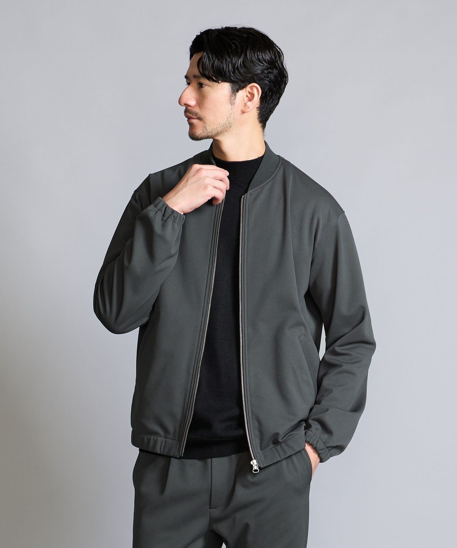 【ビューティ&ユース ユナイテッドアローズ/BEAUTY&YOUTH / UNITED ARROWS / MEN】の【WEB限定 WARDROBE SMART】ヒートストレージ ジップ ブルゾン/セットアップ対応 インテリア・キッズ・メンズ・レディースファッション・服の通販 founy(ファニー) 　ファッション　Fashion　メンズファッション　MEN　セットアップ　Setup/Men　カーディガン　Cardigan　コンパクト　Compact　シェイプ　Shape　シャーリング　Shirring　シルバー　Silver　シンプル　Simple　ジップ　Zip　スマート　Smart　セットアップ　Set Up　デニム　Denim　ファブリック　Fabric　フィット　Fit　フォルム　Form　ブルゾン　Blouson　エレガント 上品　Elegant　DK.GRAY|ID: prp329100004253900 ipo3291000000029533394