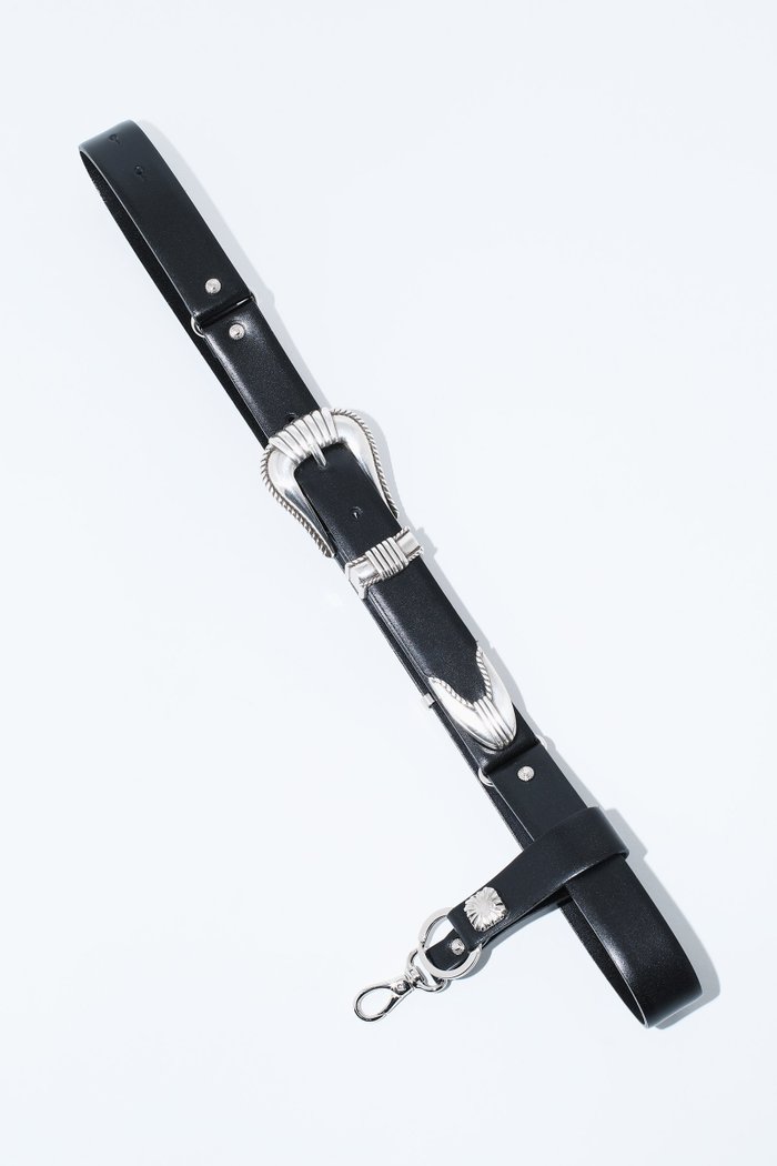 【トーガ/TOGA】のMetal buckle belt with key ring インテリア・キッズ・メンズ・レディースファッション・服の通販 founy(ファニー) https://founy.com/ ファッション Fashion レディースファッション WOMEN |ID: prp329100004254605 ipo3291000000029542608