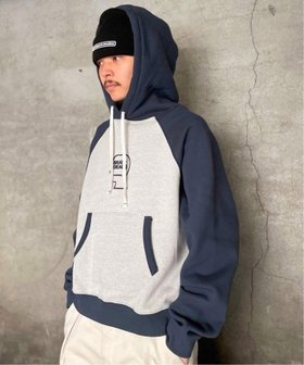 【ウィズム/WISM / MEN】の【BRAIN DEAD/ブレインデッド】FLEECE LOGO HEAD RAGLAN HOODI 人気、トレンドファッション・服の通販 founy(ファニー) ファッション Fashion メンズファッション MEN |ID:prp329100004255028