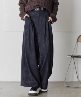 【ページボーイ/PAGEBOY】のラメストライプタックパンツ 人気、トレンドファッション・服の通販 founy(ファニー) ファッション Fashion レディースファッション WOMEN パンツ Pants ストライプ Stripe ファブリック Fabric ワイド Wide エレガント 上品 Elegant |ID:prp329100004258470