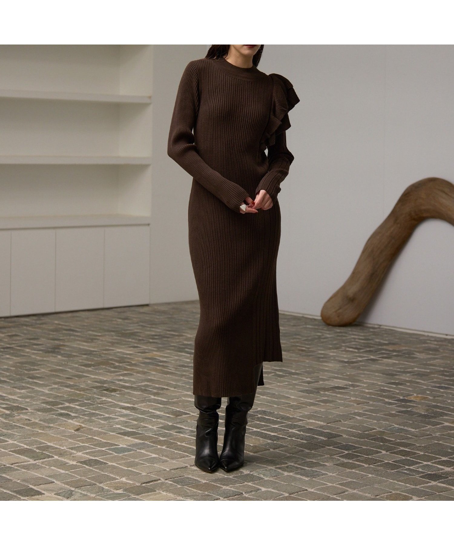 【ミエリインヴァリアント/MIELIINVARIANT】のMilfull Frill Knit Dress インテリア・キッズ・メンズ・レディースファッション・服の通販 founy(ファニー) 　ファッション　Fashion　レディースファッション　WOMEN　トップス・カットソー　Tops/Tshirt　ニット　Knit Tops　ワンピース　Dress　ドレス　Party Dresses　クリスマス X'mas　Christmas Xmas　ストレッチ　Stretch　ドレス　Dress　フリル　Frills　人気　Popularity　夏　Summer　年末年始　The Year-End And New Year Holidays　軽量　Lightweight　BROWN|ID: prp329100004261379 ipo3291000000029617905