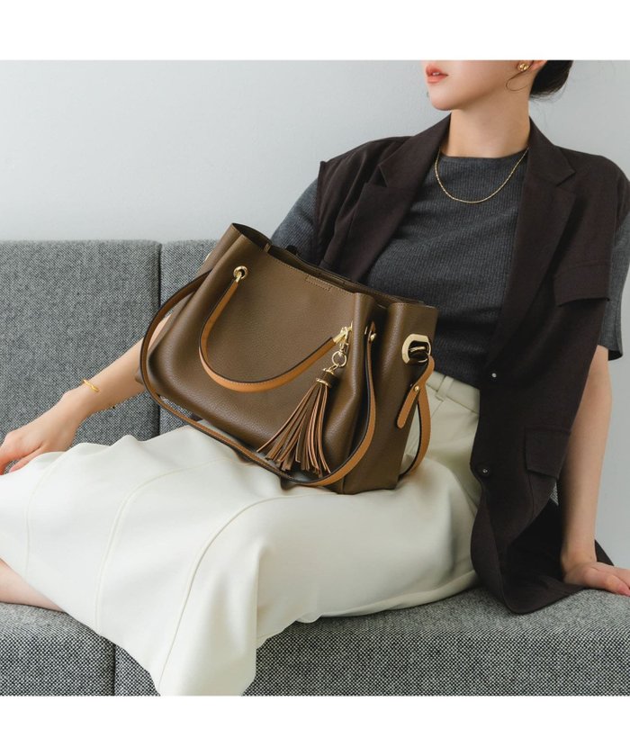 【ロデスコ/RODE SKO / URBAN RESEARCH】のワイド4WAYトートバッグ インテリア・キッズ・メンズ・レディースファッション・服の通販 founy(ファニー) https://founy.com/ ファッション Fashion レディースファッション WOMEN バッグ Bag おすすめ Recommend シンプル Simple プレート Plate ベーシック Basic ポケット Pocket ワイド Wide |ID: prp329100004274081 ipo3291000000031736964