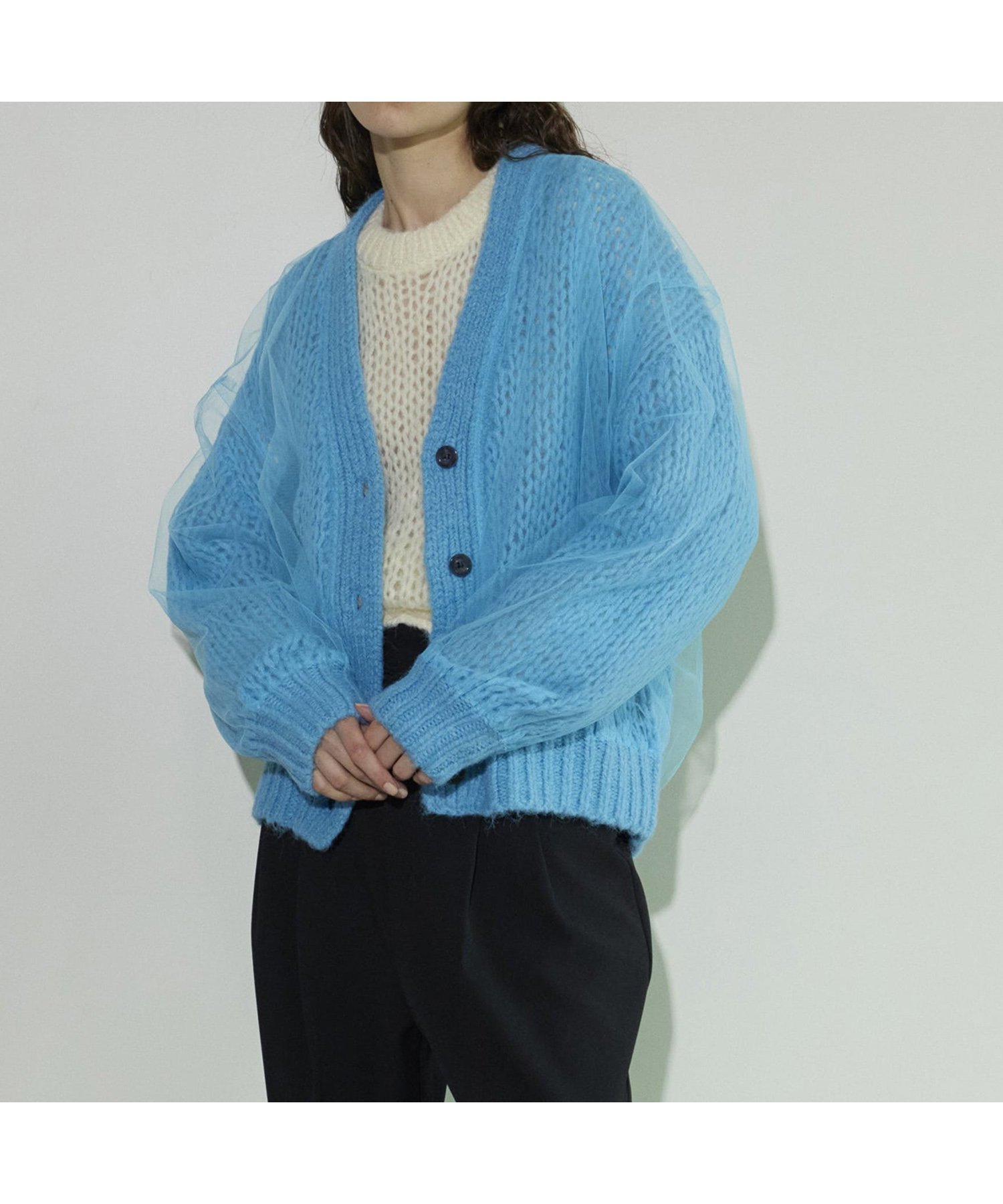 【メゾンスペシャル/MAISON SPECIAL】のTulle Layered Low Gauge Reversible Knit Cardigan インテリア・キッズ・メンズ・レディースファッション・服の通販 founy(ファニー) 　ファッション　Fashion　レディースファッション　WOMEN　トップス・カットソー　Tops/Tshirt　ニット　Knit Tops　カーディガン　Cardigans　ギャザー　Gather　チュール　Tulle　フェミニン　Feminine　リバーシブル　Reversible　手編み　Hand Knitting　BLU|ID: prp329100004282335 ipo3291000000029917149