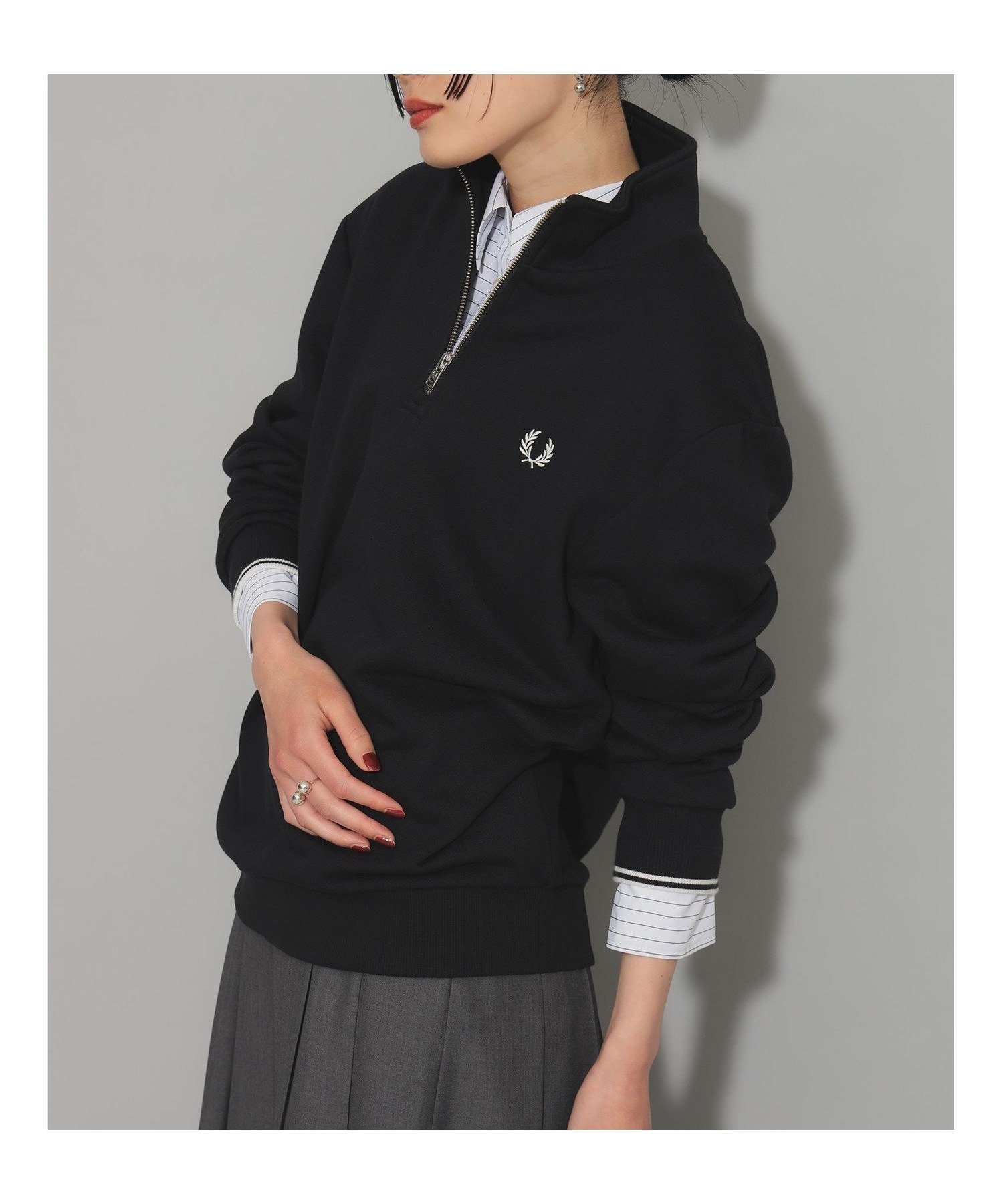 【ビームス ウイメン/BEAMS】のFRED PERRY / Half Zip Sweatshirt インテリア・キッズ・メンズ・レディースファッション・服の通販 founy(ファニー) 　ファッション　Fashion　レディースファッション　WOMEN　トップス・カットソー　Tops/Tshirt　シャツ/ブラウス　Shirts/Blouses　パーカ　Sweats　ロング / Tシャツ　T-Shirts　スウェット　Sweat　スラックス　Slacks　デニム　Denim　トレンド　Trend　プレーン　Plane　BLACK|ID: prp329100004282362 ipo3291000000029734401