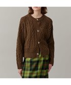 【ビショップ/Bshop】のケーブルニット クルーネックカーディガン WOMEN 人気、トレンドファッション・服の通販 founy(ファニー) ファッション Fashion レディースファッション WOMEN トップス・カットソー Tops/Tshirt ニット Knit Tops カーディガン Cardigans テクスチャー Texture フィット Fit レギュラー Regular thumbnail BROWN|ID: prp329100004288033 ipo3291000000030099748