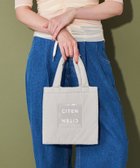 【シテン/CITEN】のCITEN パデッド クリア ロゴ トート S 人気、トレンドファッション・服の通販 founy(ファニー) ファッション Fashion レディースファッション Fashion for Women バッグ Bags スクエア Square, Square Shape フィット Fit, Slim Fit プリント Print, Printed Pattern ポケット Pocket, Pocket Detail レギュラー Regular, Standard Fit thumbnail LT.GRAY|ID: prp329100004294746 ipo3291000000033601051