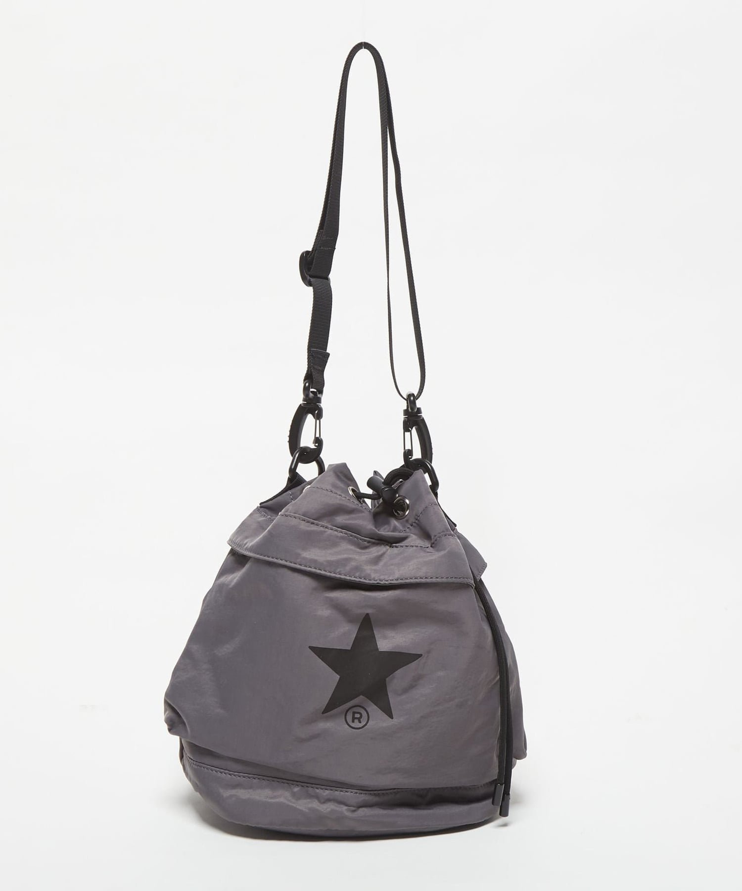 【コンバーストウキョウ/CONVERSE TOKYO】のNYLON BALLOON SHOULDER BAG インテリア・キッズ・メンズ・レディースファッション・服の通販 founy(ファニー) 　ファッション　Fashion　レディースファッション　WOMEN　バッグ　Bag　アウトドア　Outdoor　クラシック　Classic　サイドジップ　Side Zip　ショルダー　Shoulder　スマホ　Smartphone　ポケット　Pocket　ミリタリー　Military　巾着　Purse　旅行　Travel　財布　Wallet　グレー|ID: prp329100004310868 ipo3291000000029977915