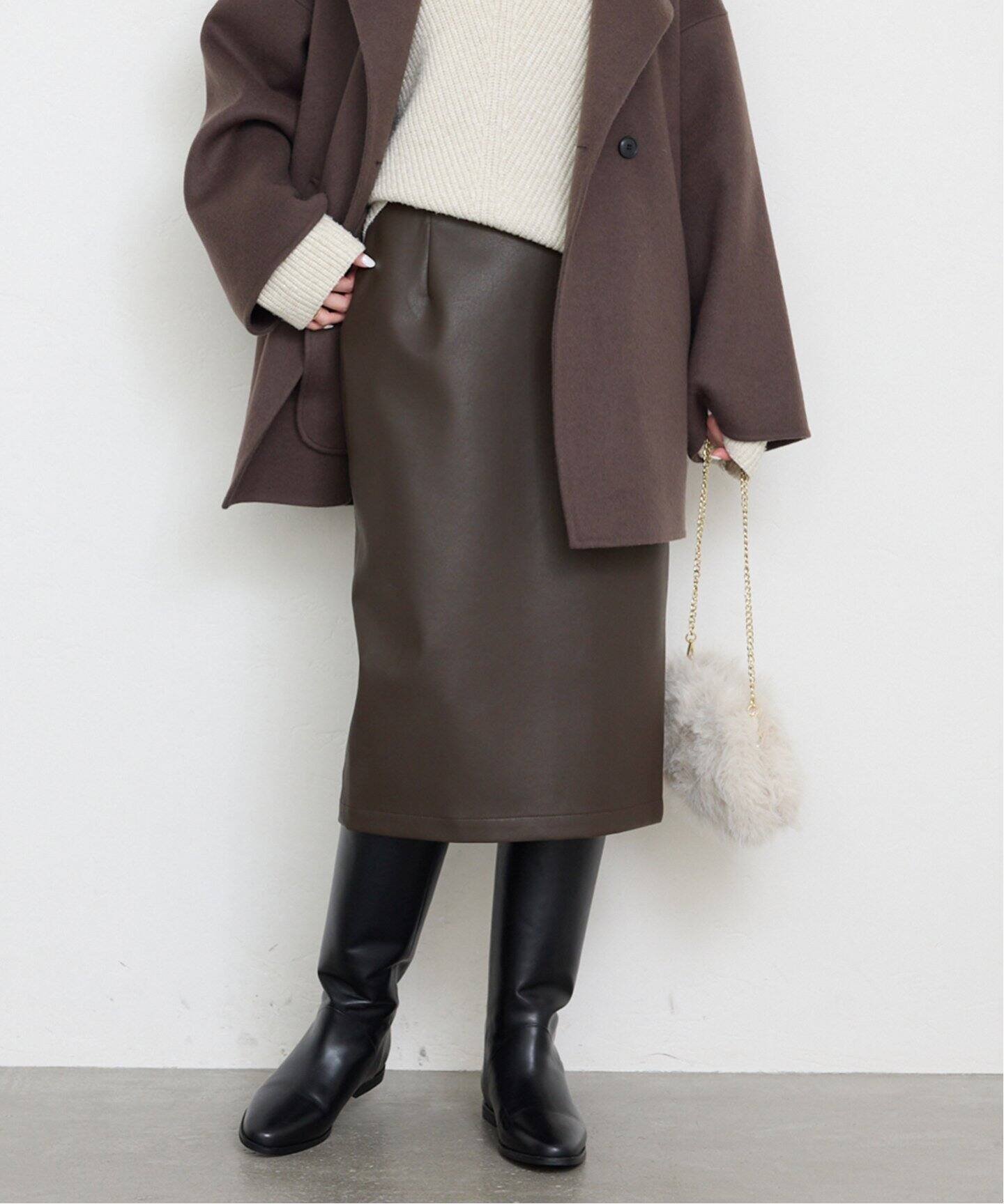 【スローブ イエナ/SLOBE IENA】のフェイクレザースカート インテリア・キッズ・メンズ・レディースファッション・服の通販 founy(ファニー) 　ファッション　Fashion　レディースファッション　WOMEN　スカート　Skirt　2024年　2024　2024-2025秋冬・A/W　Aw/Autumn/Winter/Fw/Fall/2024-2025　シューズ　Shoes　シンプル　Simple　タイトスカート　Tight Skirt　フェイクレザー　Faux Leather　フラット　Flat　リアル　Real　冬　Winter　ブラウン A|ID: prp329100004311558 ipo3291000000029894972