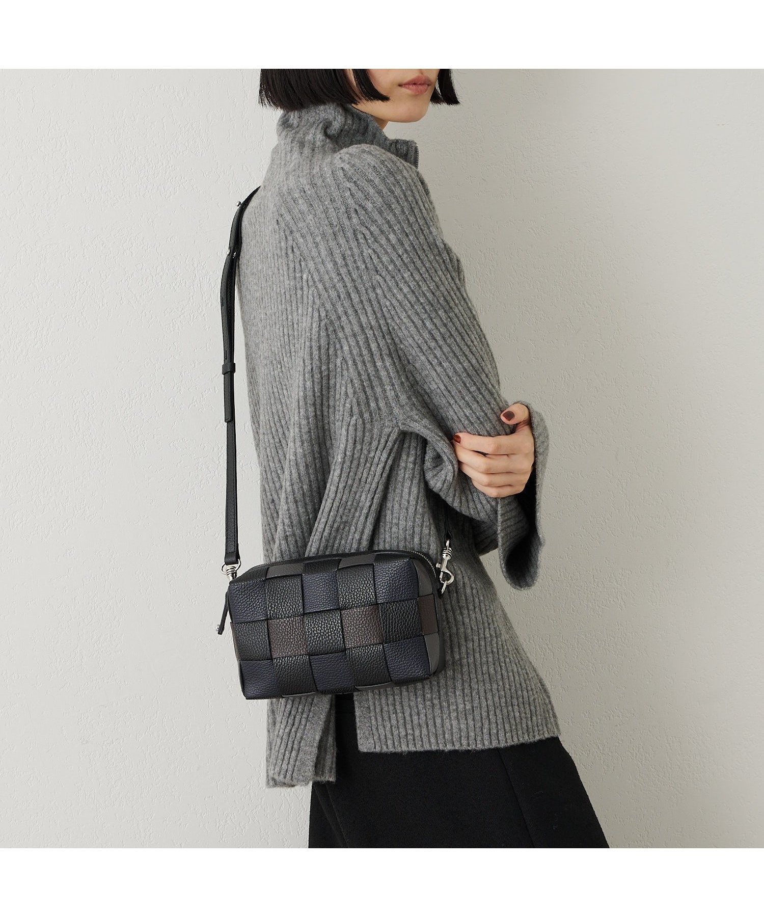 【イアクッチ/IACUCCI】のベルタ XS CERVO/MULTI 人気、トレンドファッション・服の通販 founy(ファニー) 　ファッション　Fashion　レディースファッション　WOMEN　クラッチ　Clutch　軽量　Lightweight　ショルダー　Shoulder　フィット　Fit　ベーシック　Basic　ポケット　Pocket　メッシュ　Mesh　A/W・秋冬　Aw・Autumn/Winter・Fw・Fall-Winter　おすすめ　Recommend　2024年　2024　旅行　Travel　2024-2025秋冬・A/W　Aw/Autumn/Winter/Fw/Fall/2024-2025　 other-1|ID: prp329100004312333 ipo3291000000029902056